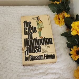 Vintage Book - The Girls of Huntington House